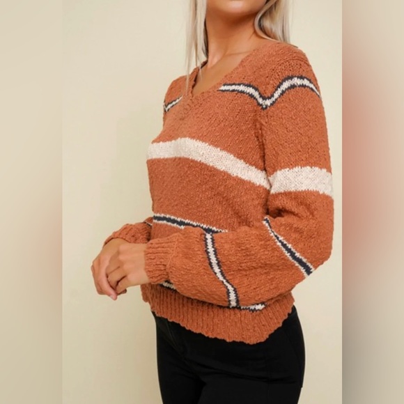NWT’s Hem & Thread Textured Chunky V-Neck Stripe Sweater Rust & Cream Size L - Picture 3 of 12
